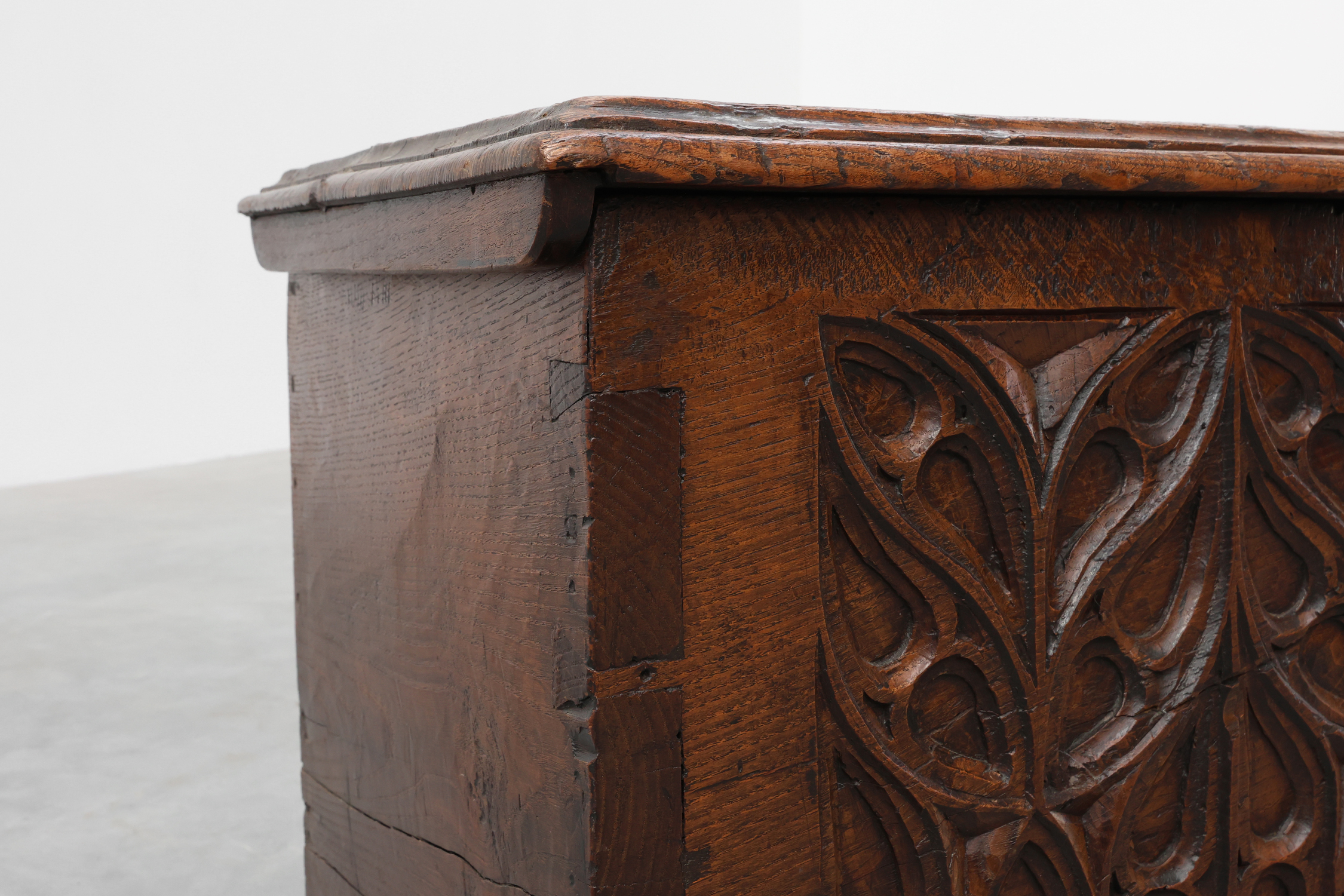 Rare Large Gothic 16th century carved solid oak chest, Francethumbnail